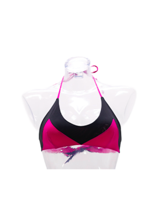sporty triangle top with pleats that give depth to the breasts